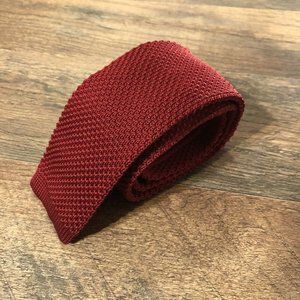 Tommy Hilfiger red 100% silk knit tie